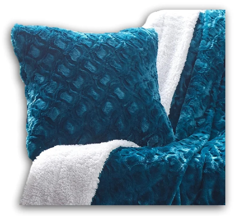 DaDa Bedding Jewel Tones Emerald Green Blue Luxury Faux Fur Throw Pillow Cover (171805)