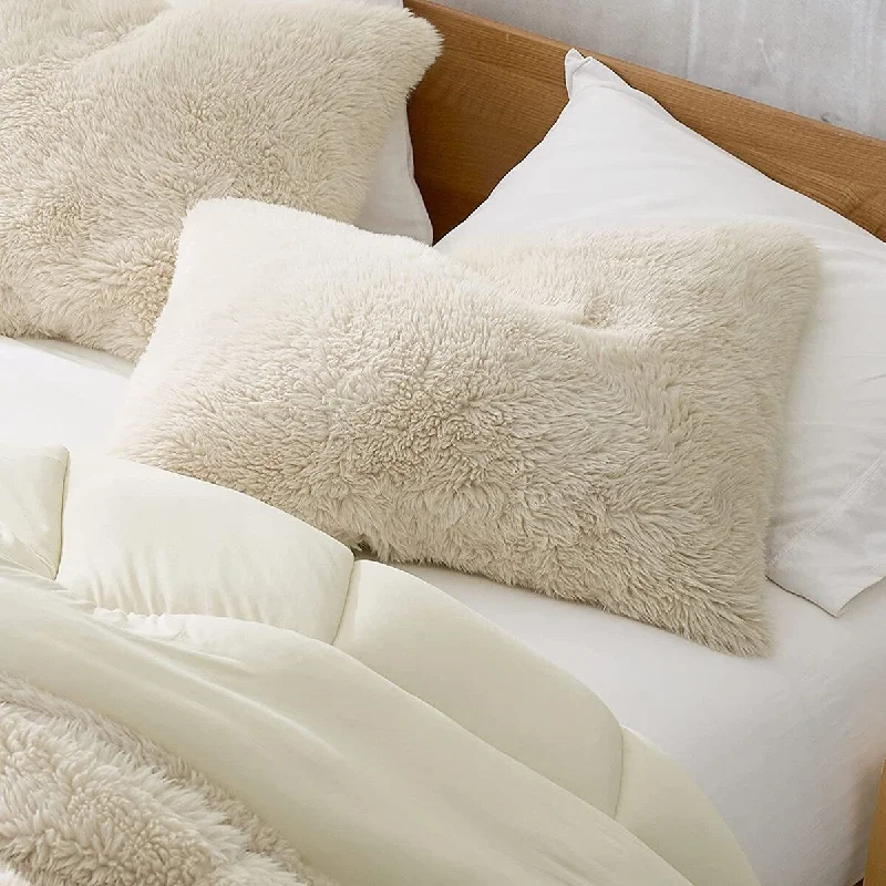 Alaskan Winters® - Coma Inducer® Pillow Sham - Arctic Wolf