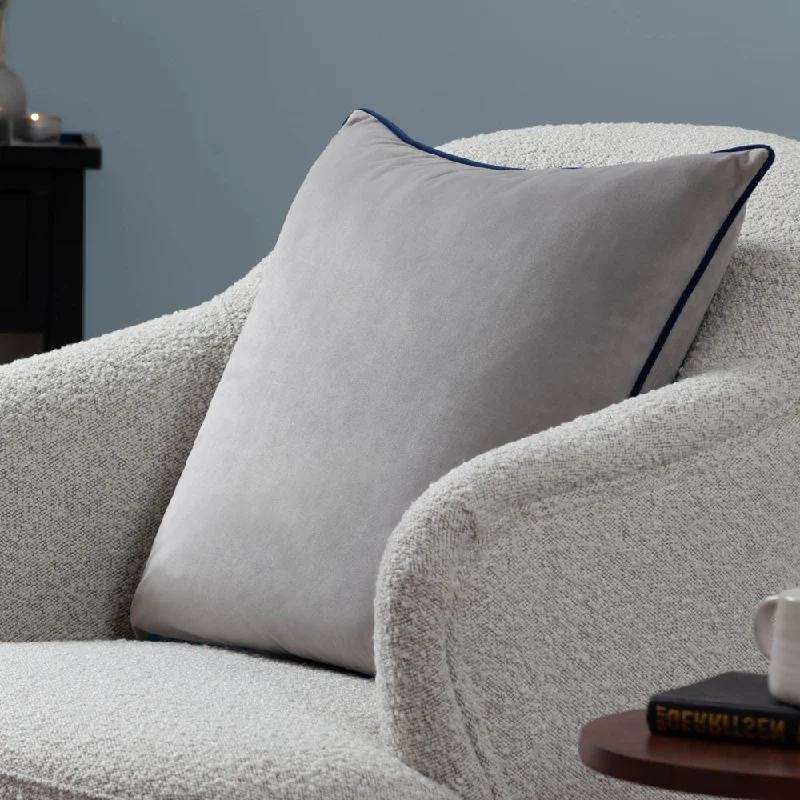 Meridian Velvet Cushion Silver/Navy