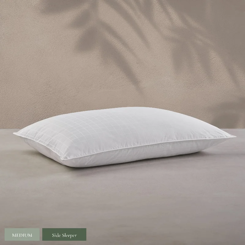 Hotel Sobella Hypoallergenic Pillow